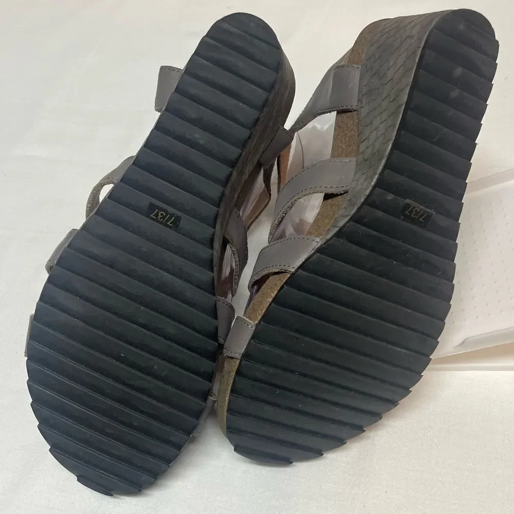 Mark Jenkins grey wedge sandals, size 7/37
